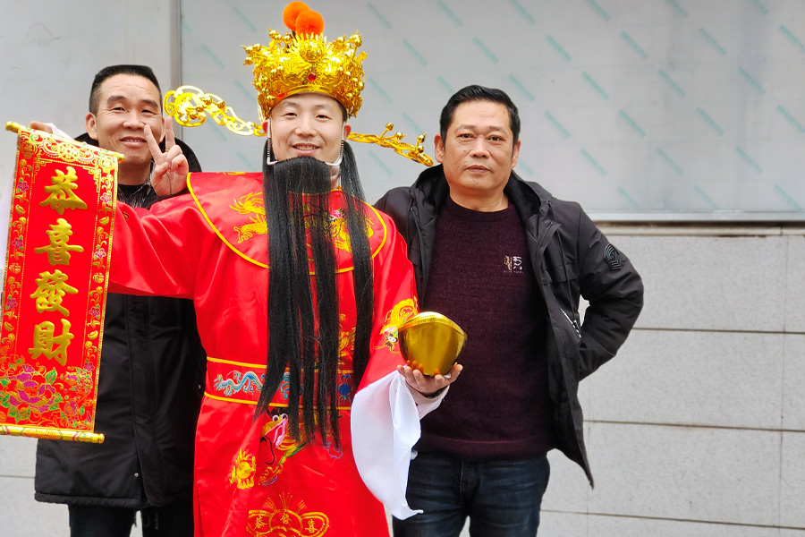 礦區(qū)來了“財神爺”